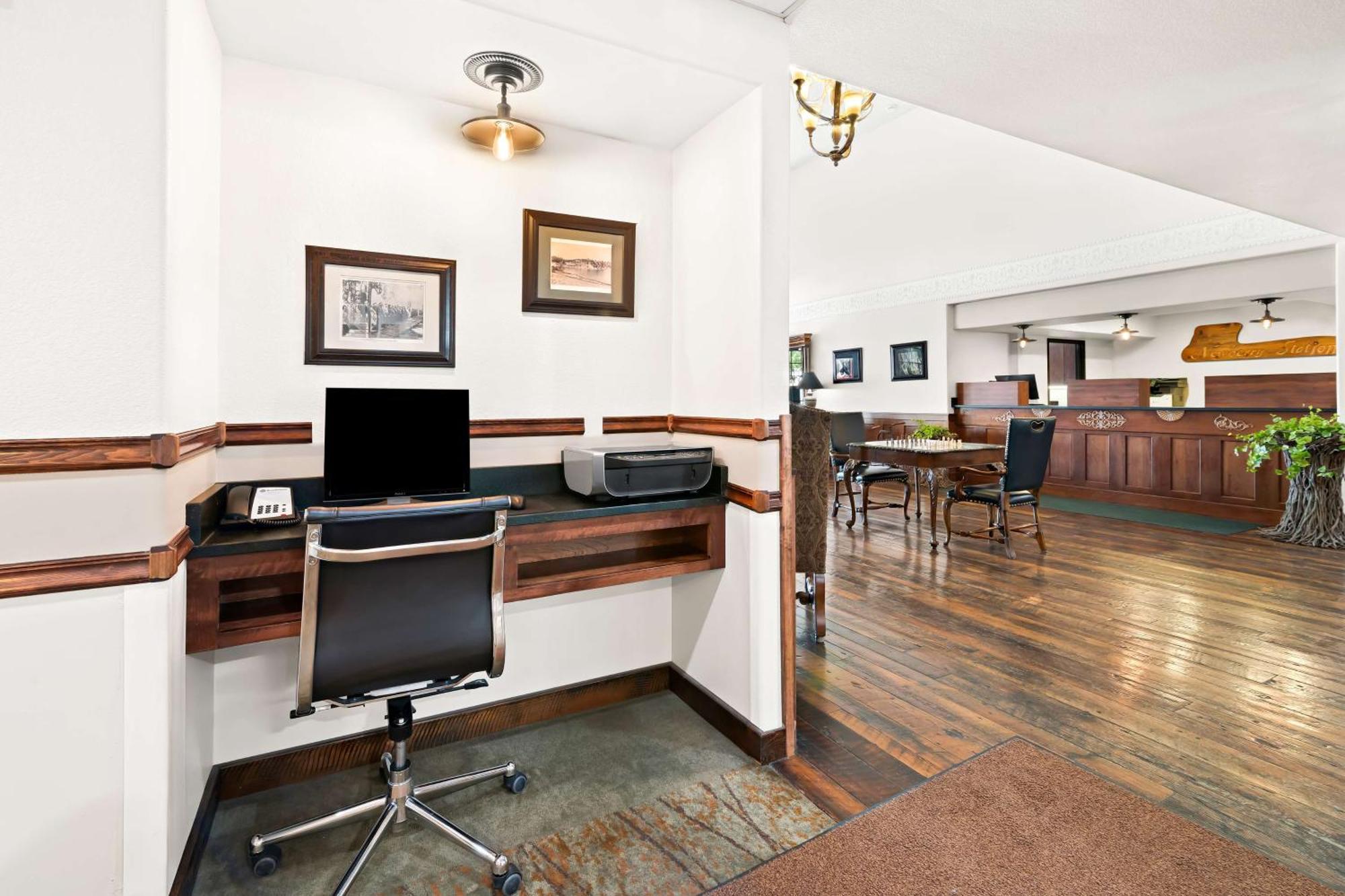 Hotel Western Newberry Station La Pine