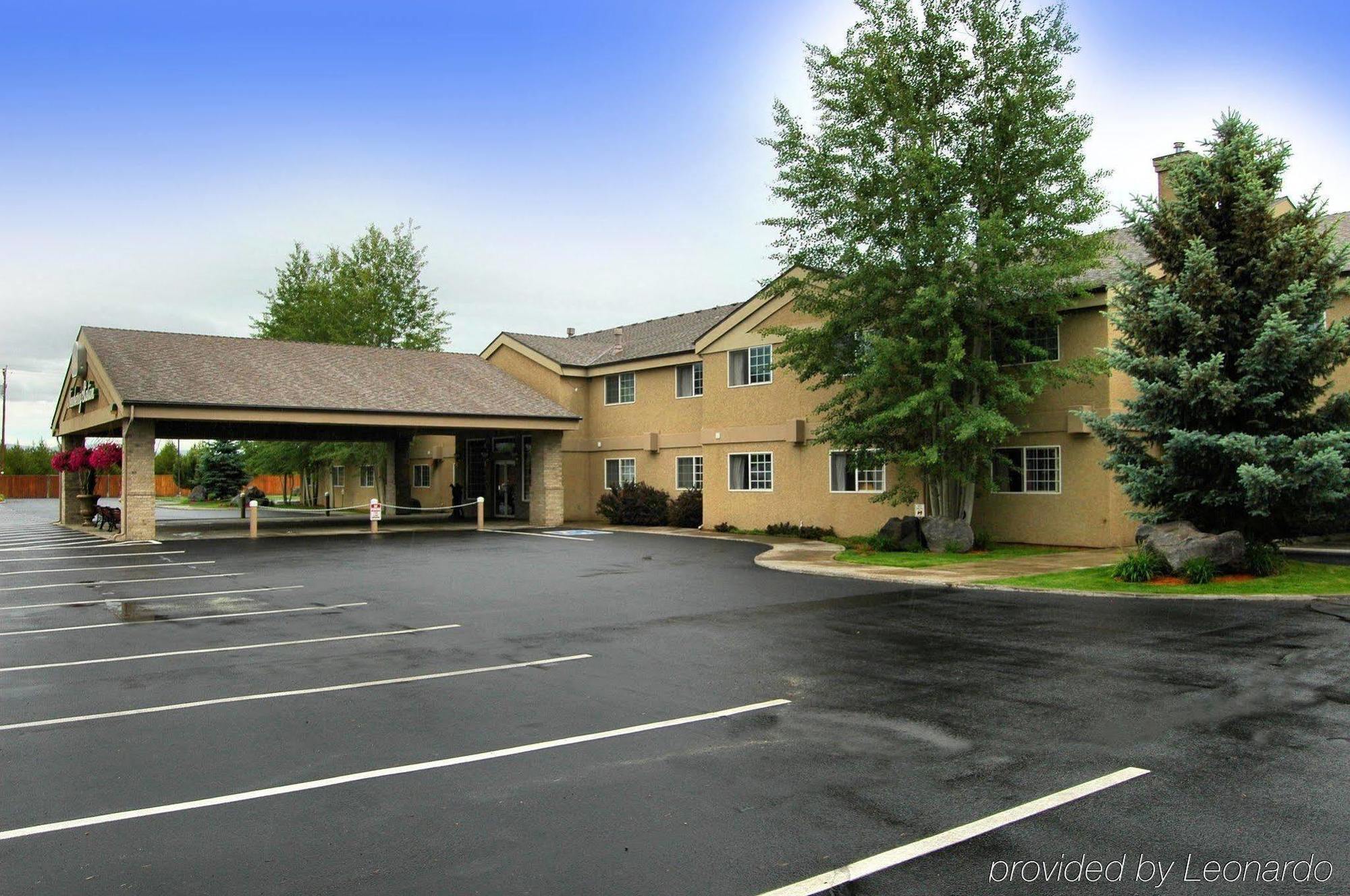 Western Newberry Station Hotel 3*