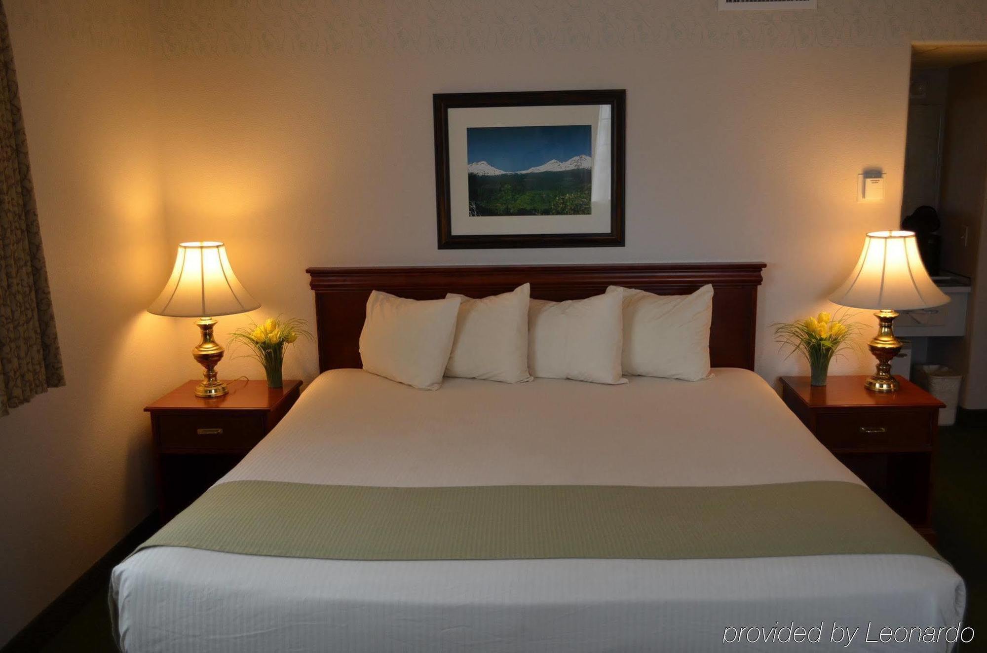 Western Newberry Station 3* La Pine